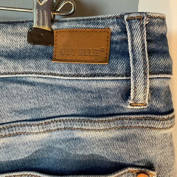 Judy Blue Distressed Cut Off Jean Shorts, 2XL - Picture 10 of 13